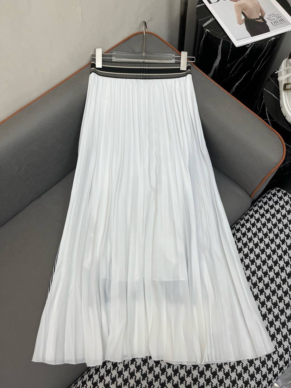 02 2